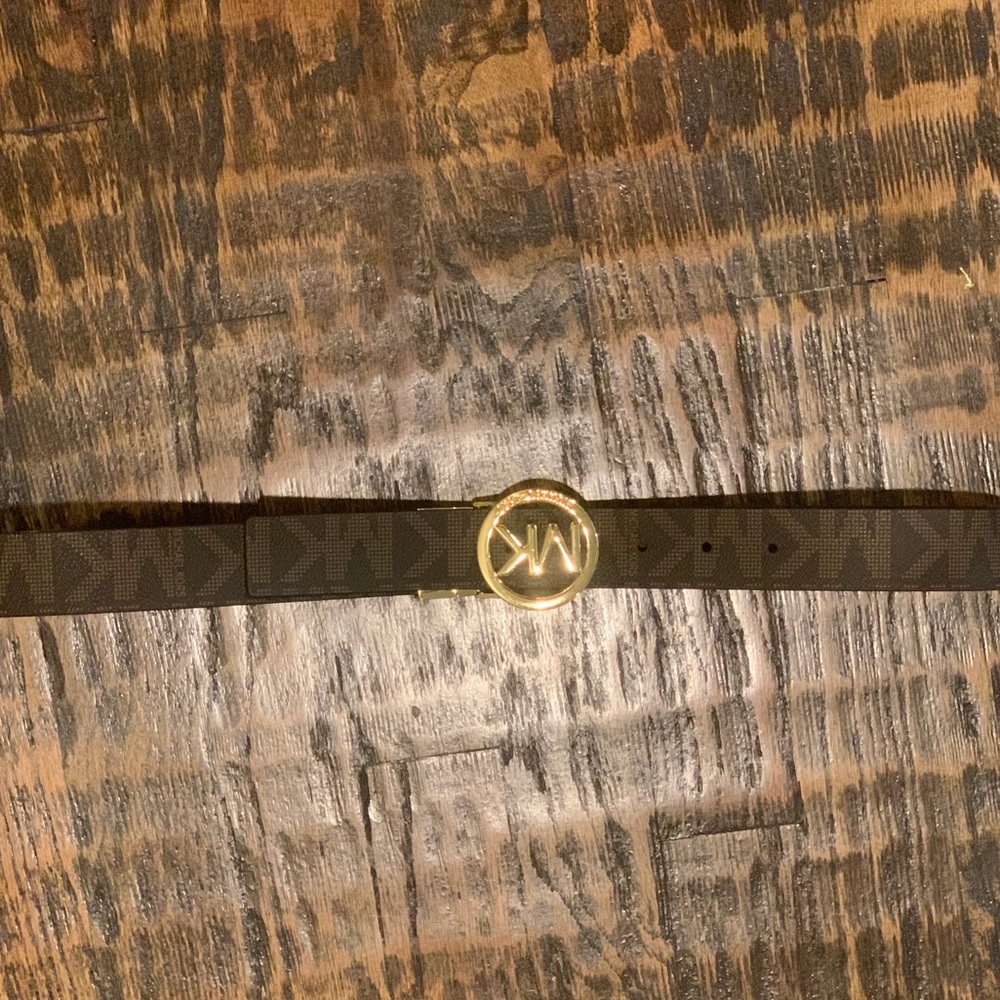 brand new micheal kors belt